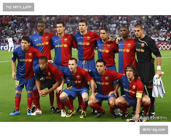 巴萨控球阶段节奏变化明显 突然加速传球打破对手防守平衡